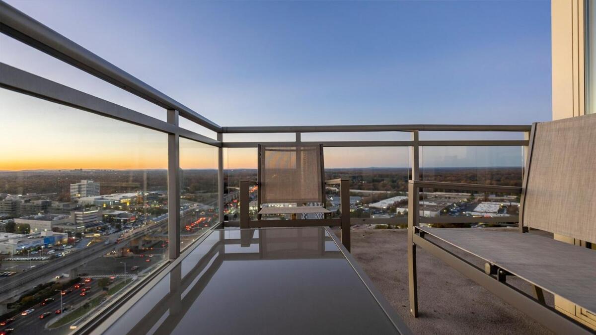 Hala Tysons Aparthotel McLean Exterior foto